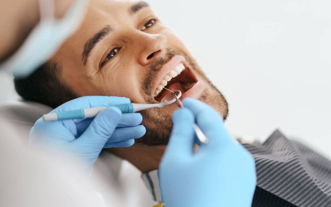 La importancia de las revisiones dentales periódicas: más allá de la sonrisa